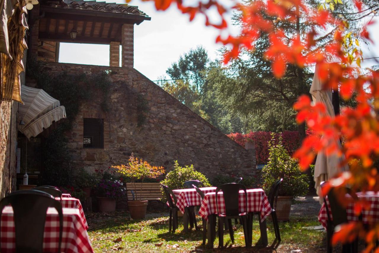 Albergo Ristorante Da Vestro Monticiano Exterior photo