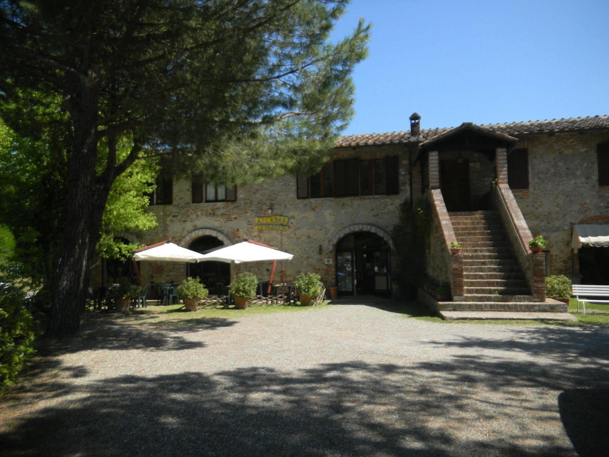 Albergo Ristorante Da Vestro Monticiano Exterior photo